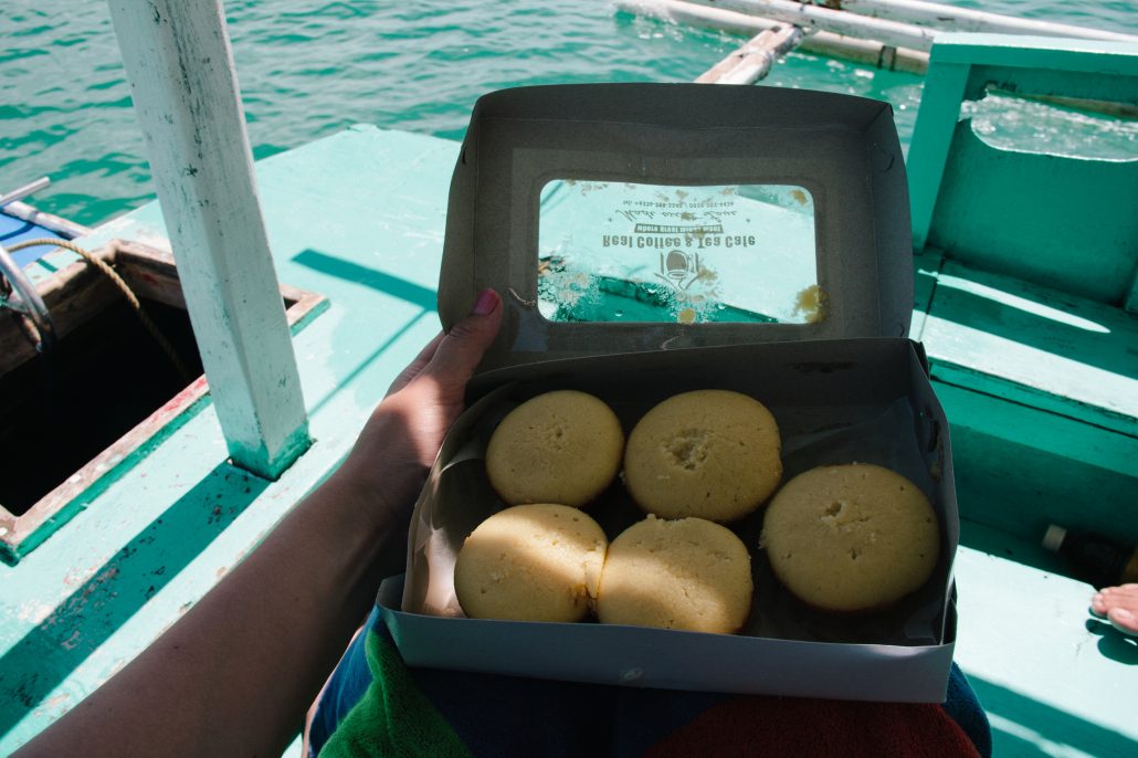 Calamansi muffins in Boracay, Philippines - Cocoskies | Illustration, design & travel blog
